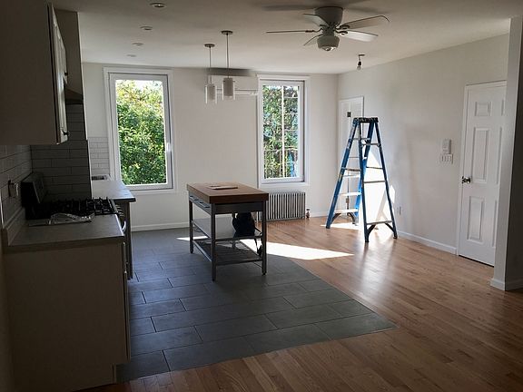 2nd image of 91 McGuinness Blvd Floor 3