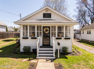32 Hudson Ave, Colonie, NY 12205