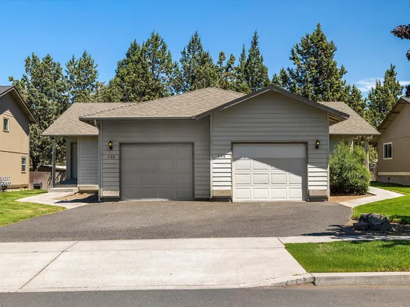 726 NE Savannah Dr, Bend, OR 97701