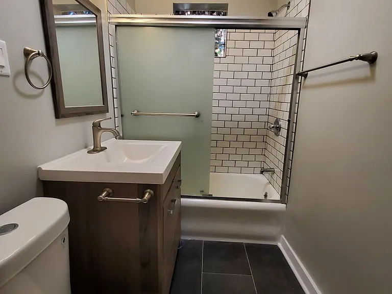 2068 W Hutchinson St #1 — Photo 17