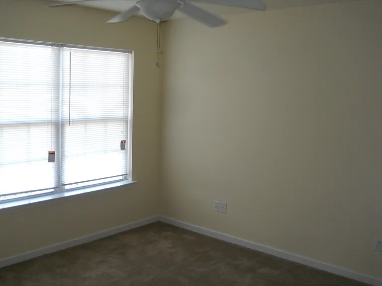 149 W Main St — Photo 10