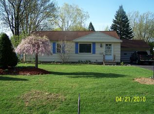 7 Lonran Dr, Rochester, NY 14624