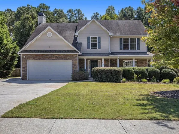 3112 Oak Ridge Ln, Loganville, GA 30052