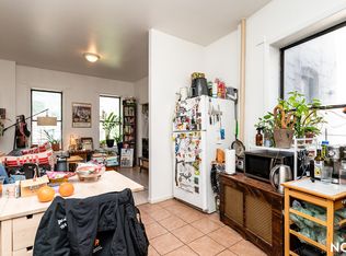 217 S 3rd St #2M, Brooklyn, NY 11211