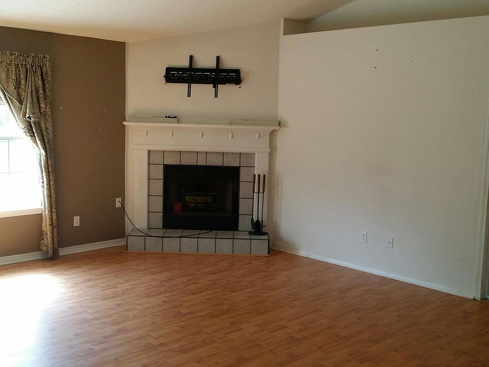 2nd image of 2865 Atoka Trl