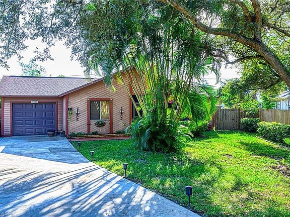 2nd image of 10840 Saint Lucia Ct