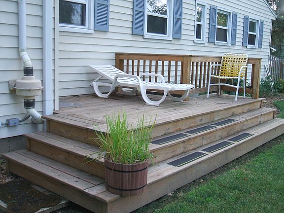 Wraparound Deck with Stairs