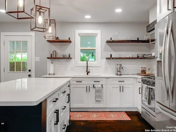 347 DRESDEN DR, San Antonio, TX 78213