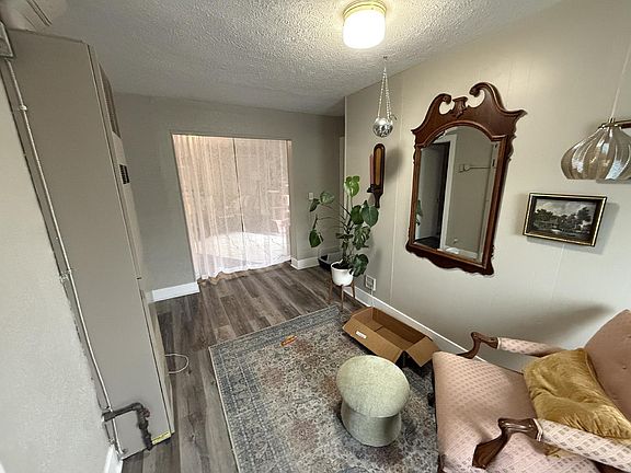 5th image of 437 4th St NW #2