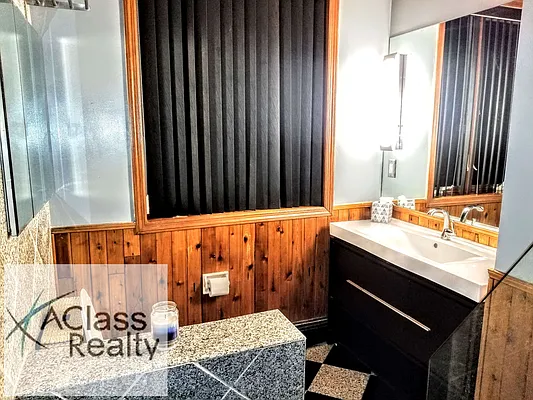 Rented by A Class Realty International | media 10