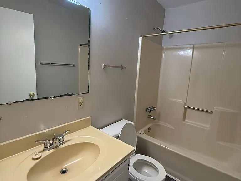 2310 Indian Dr — Photo 8