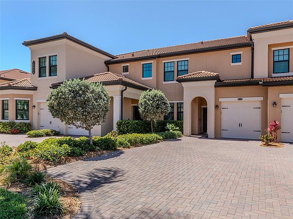 2nd image of 10054 Crooked Creek Dr #102