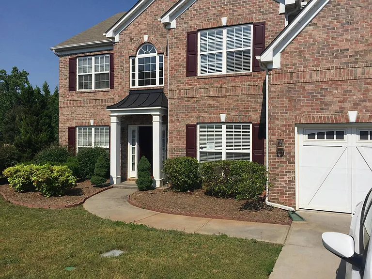 180 Heritage Point Dr — Photo 16