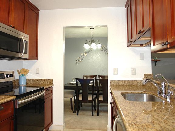 5th image of 39997 Cedar Blvd Unit 244