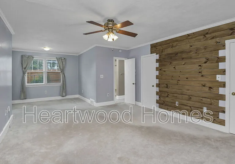 2417 Clark St #B — Photo 27