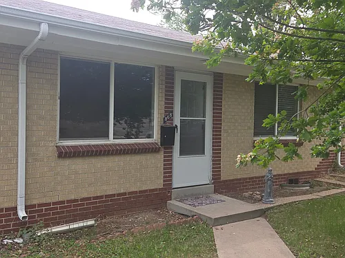 868 N Frst Photo 1