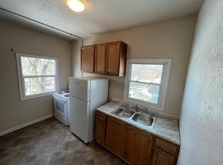 203 N 2nd St, Jeannette, PA 15644