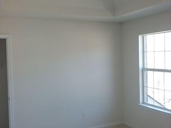 4th image of 144 Penny Ln