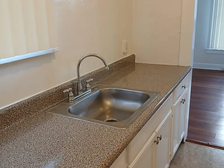 314 S Catalina St — Photo 14
