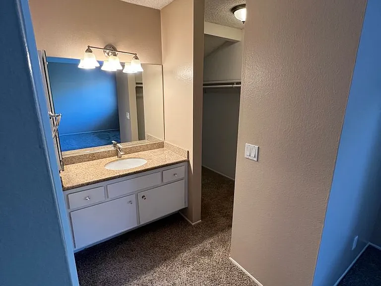 8081 Hillandale Dr — Photo 11