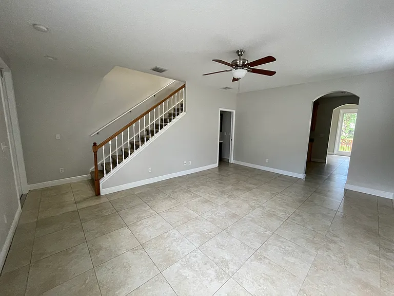 4661 Georgia Pines Dr — Photo 3