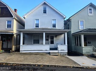2521 Maple Ave, Altoona, PA 16601