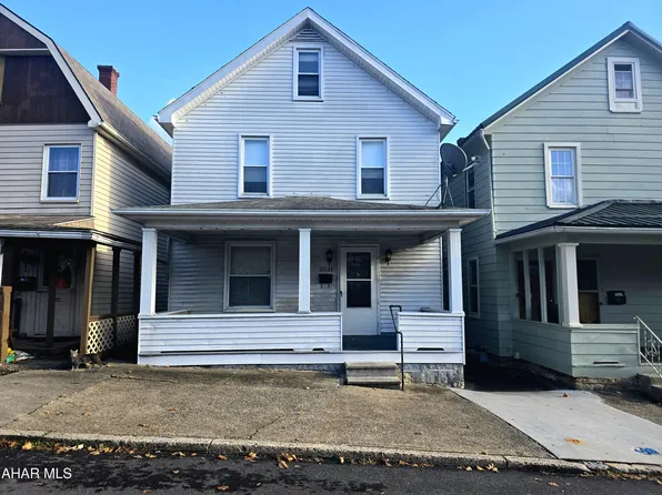 2521 Maple Ave, Altoona, PA 16601