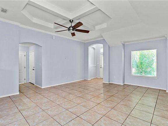 3rd image of 5404 N 34th St