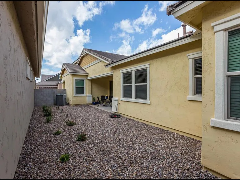 4162 E Cynthia St — Photo 15