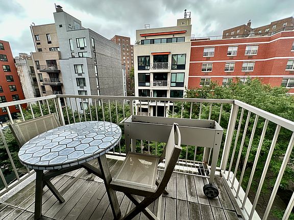 5th image of 51 E 131st St #5B