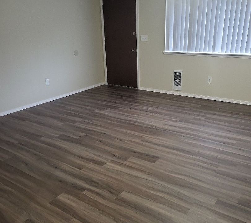 1st image of 2809 E 19th St #K
