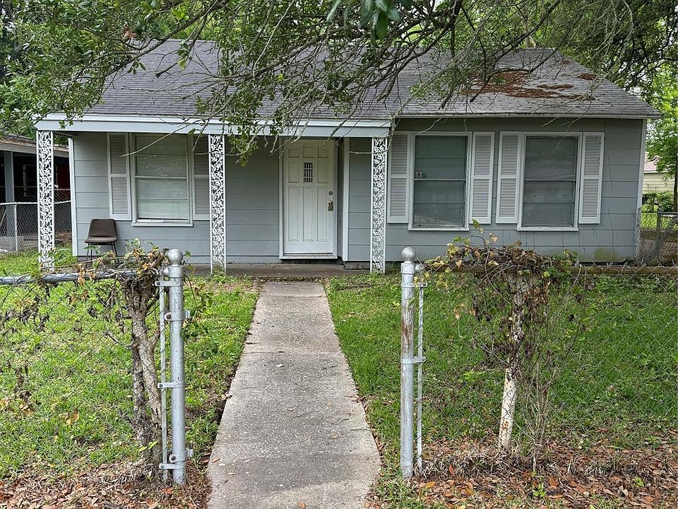 1st image of 328 Garland Ave