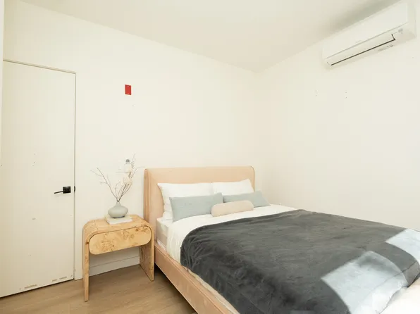 328 Pacific Avenue image 64 of 85