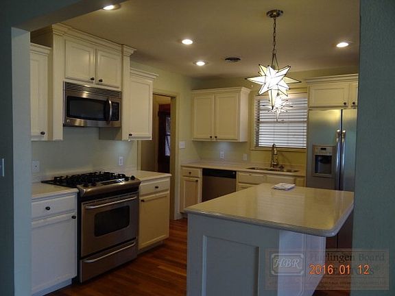 5th image of 1506 E Crockett Ave
