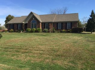 136 Millstone Ct, Shepherdsville, KY 40165