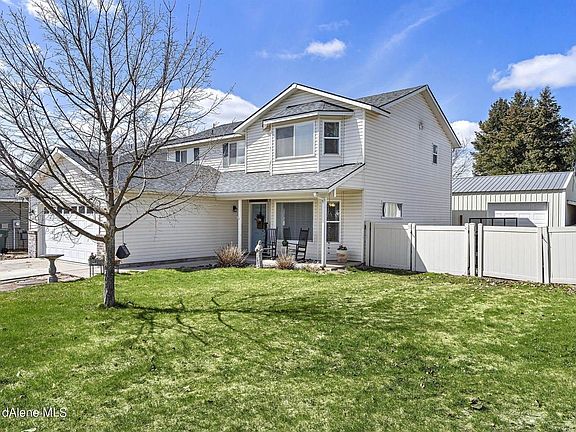 2nd image of 1573 N Tanzanite St