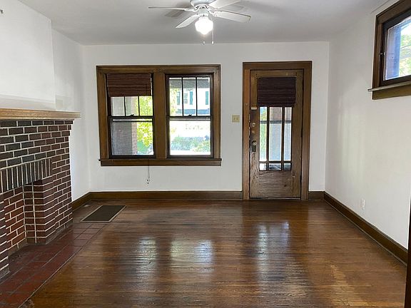 3rd image of 302 Olentangy St