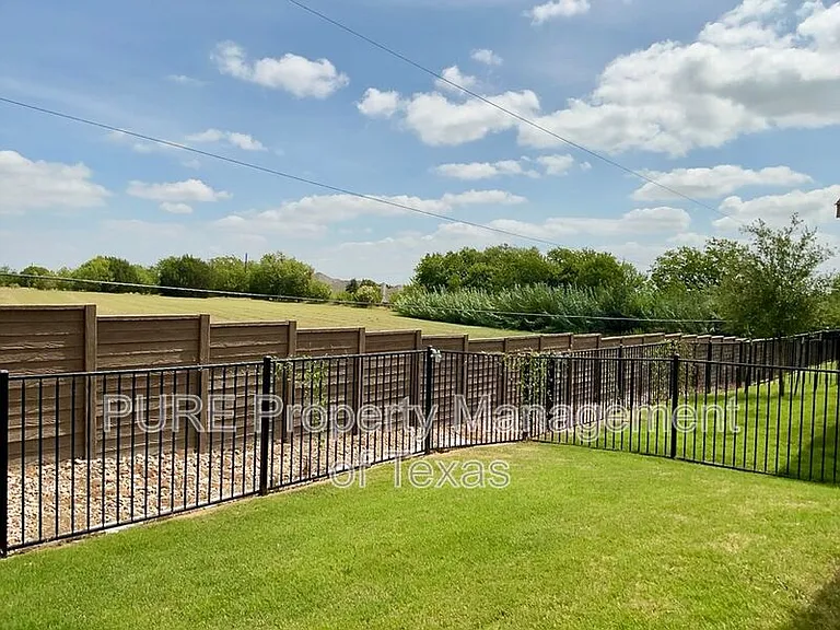 2208 Cornfield Dr #B — Photo 17