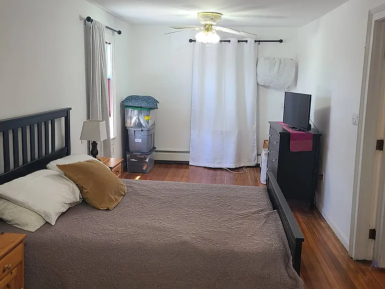 3591 Merrick Rd — Photo 11
