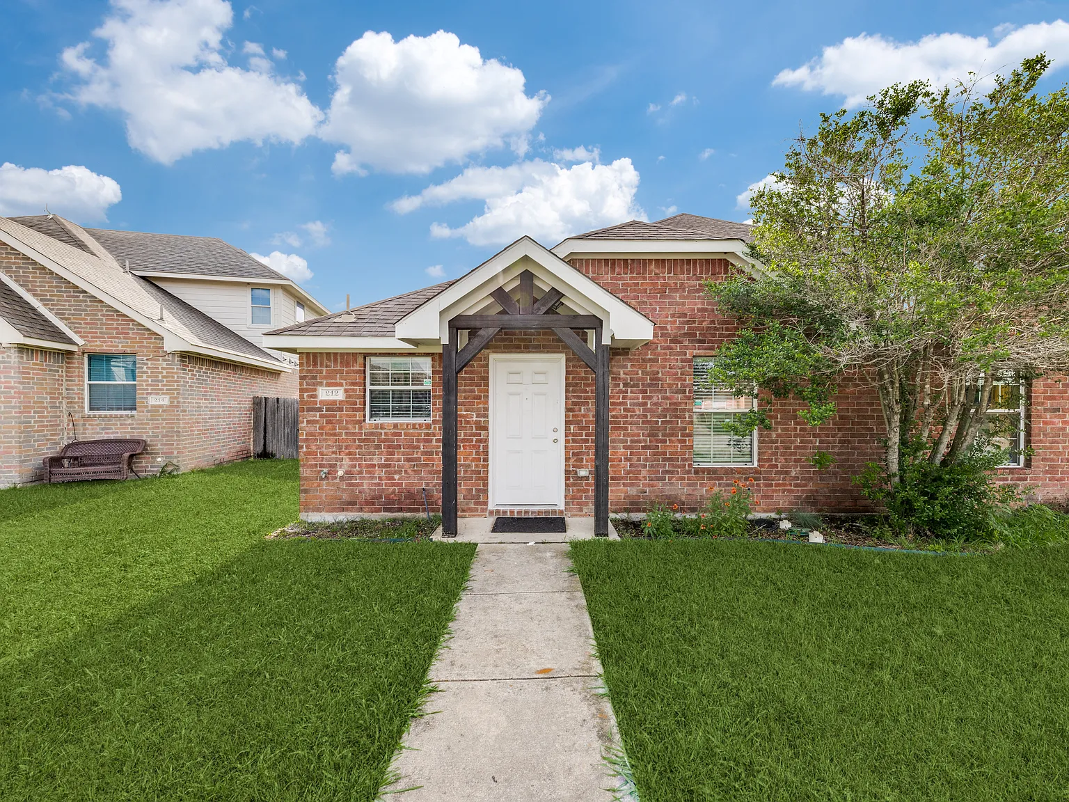 2 bed, 1148 sqft, $1,725 — Photo 1