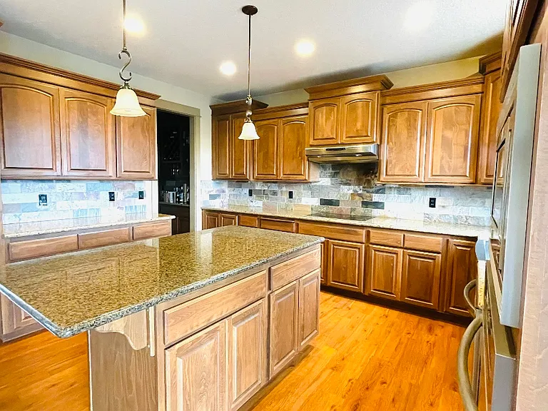 1163 SW Binford Lake Pkwy — Photo 5