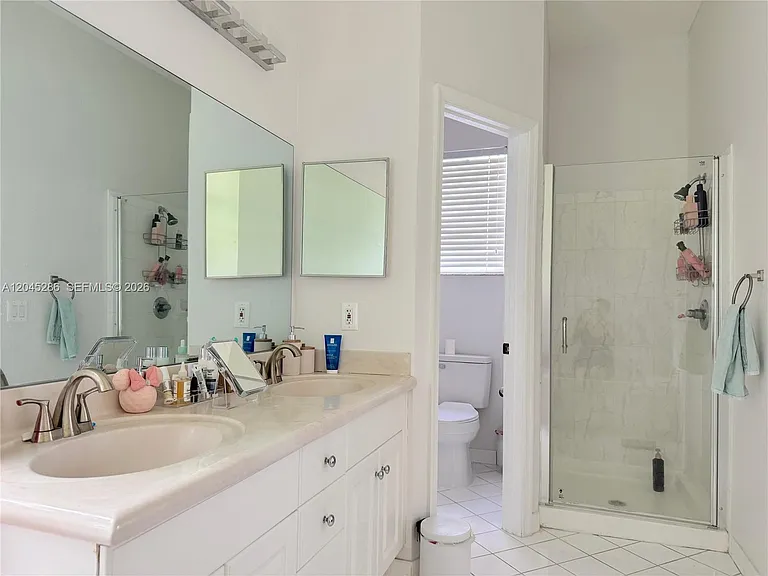 1074 Bluewood Ter — Photo 18