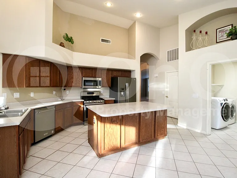 2370 S Granite St — Photo 6