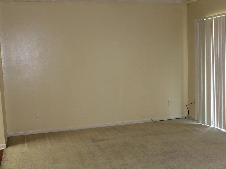 672 Georgetown Ct #1 — Photo 20