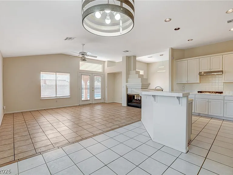 1371 Aultman Ct — Photo 10