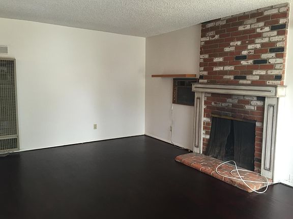 3rd image of 6782 Mineral Dr