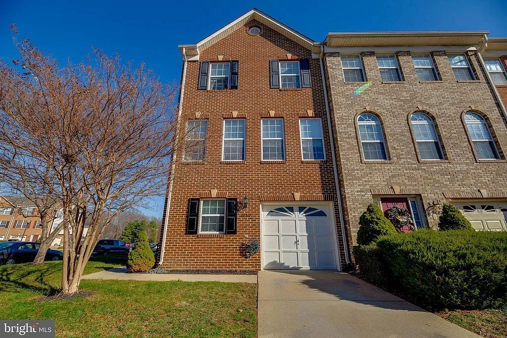 3680 Princess Of Wales Pl photo 1