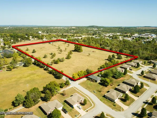 1490 State Hihghway Bb, Hollister, MO 65672