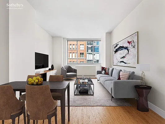 Sold by Sotheby's International Realty | media 19