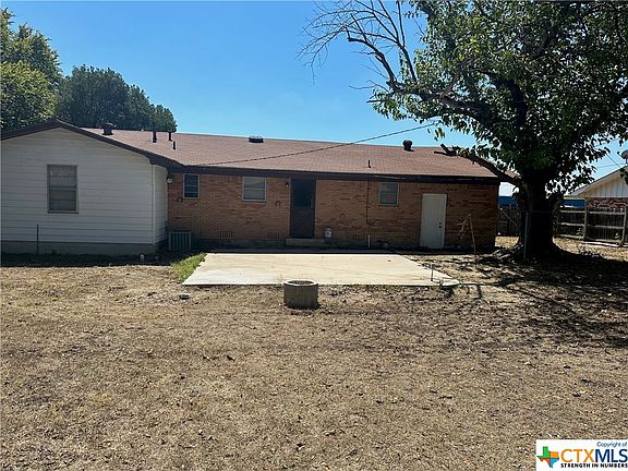 3rd image of 123 E Beeline Ln